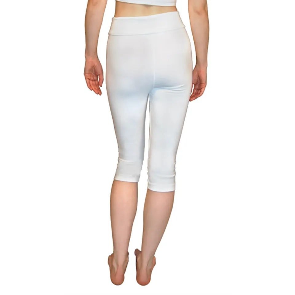 Capri yoga pants: Best options for yoga enthusiasts. Shop now for comfortable and stylish capri pants for your yoga practice.