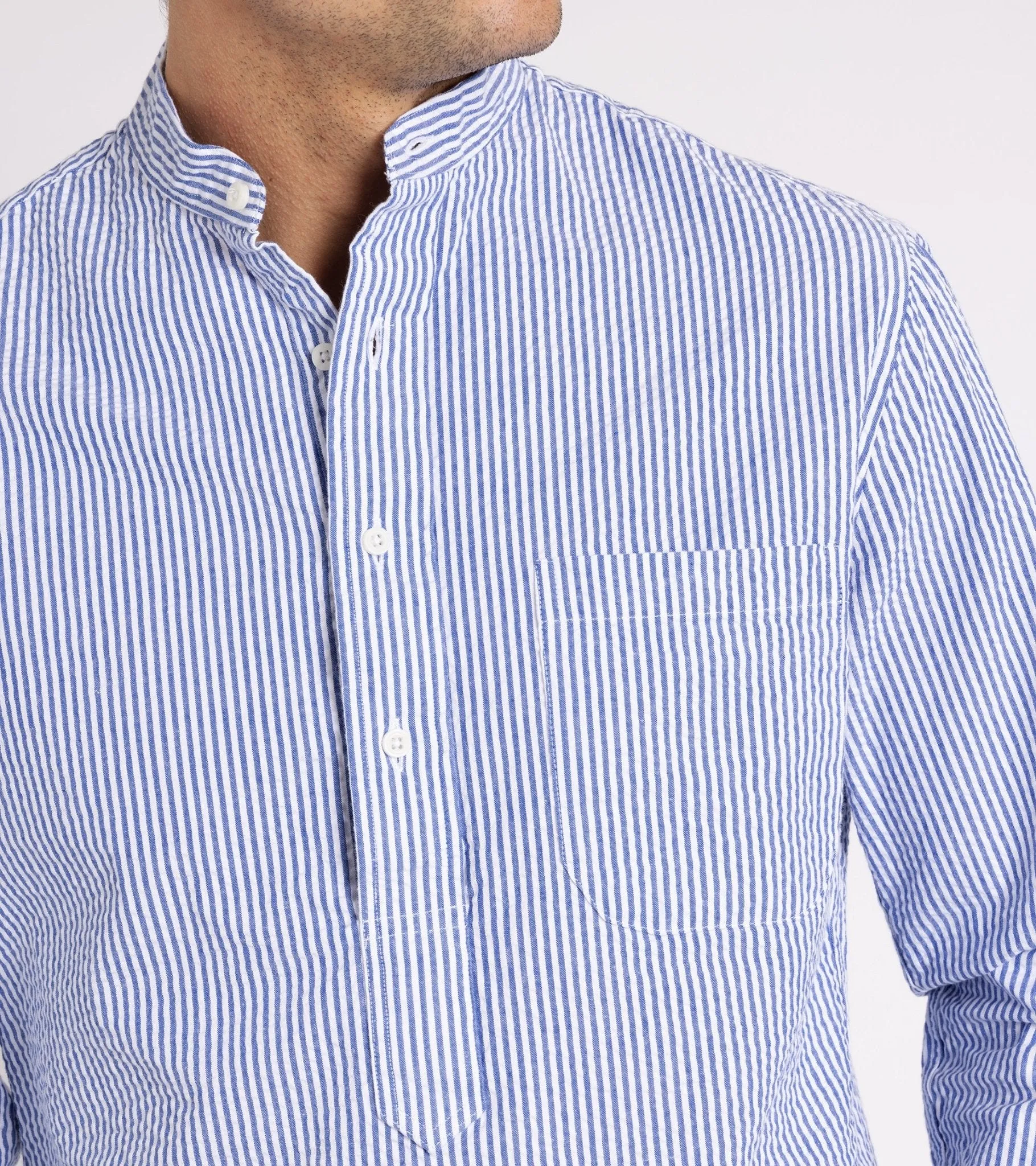 Gitman Vintage Seersucker Band Collar Popover Shirt: Blue/White