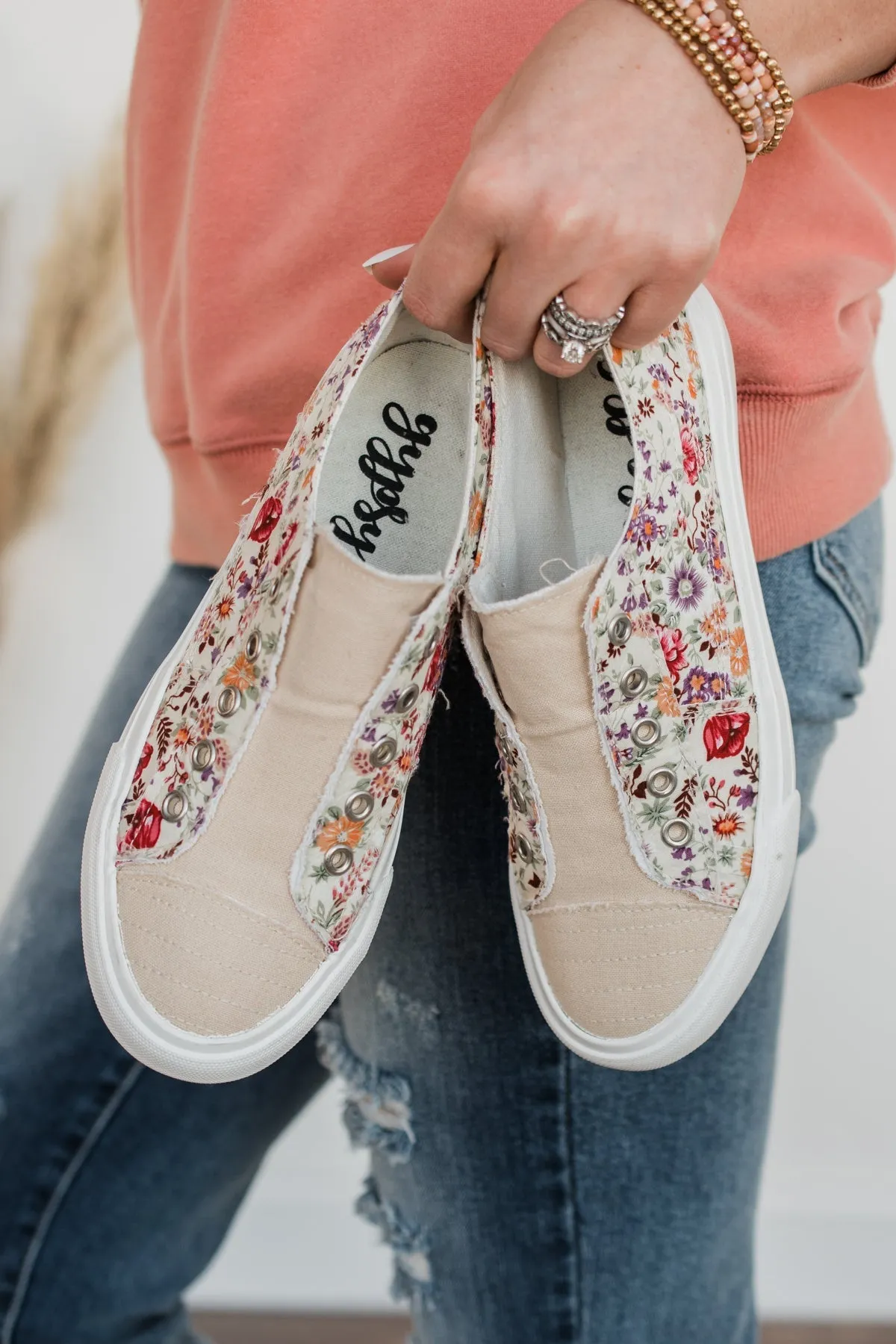 Gypsy Jazz Pink Sand Sneakers