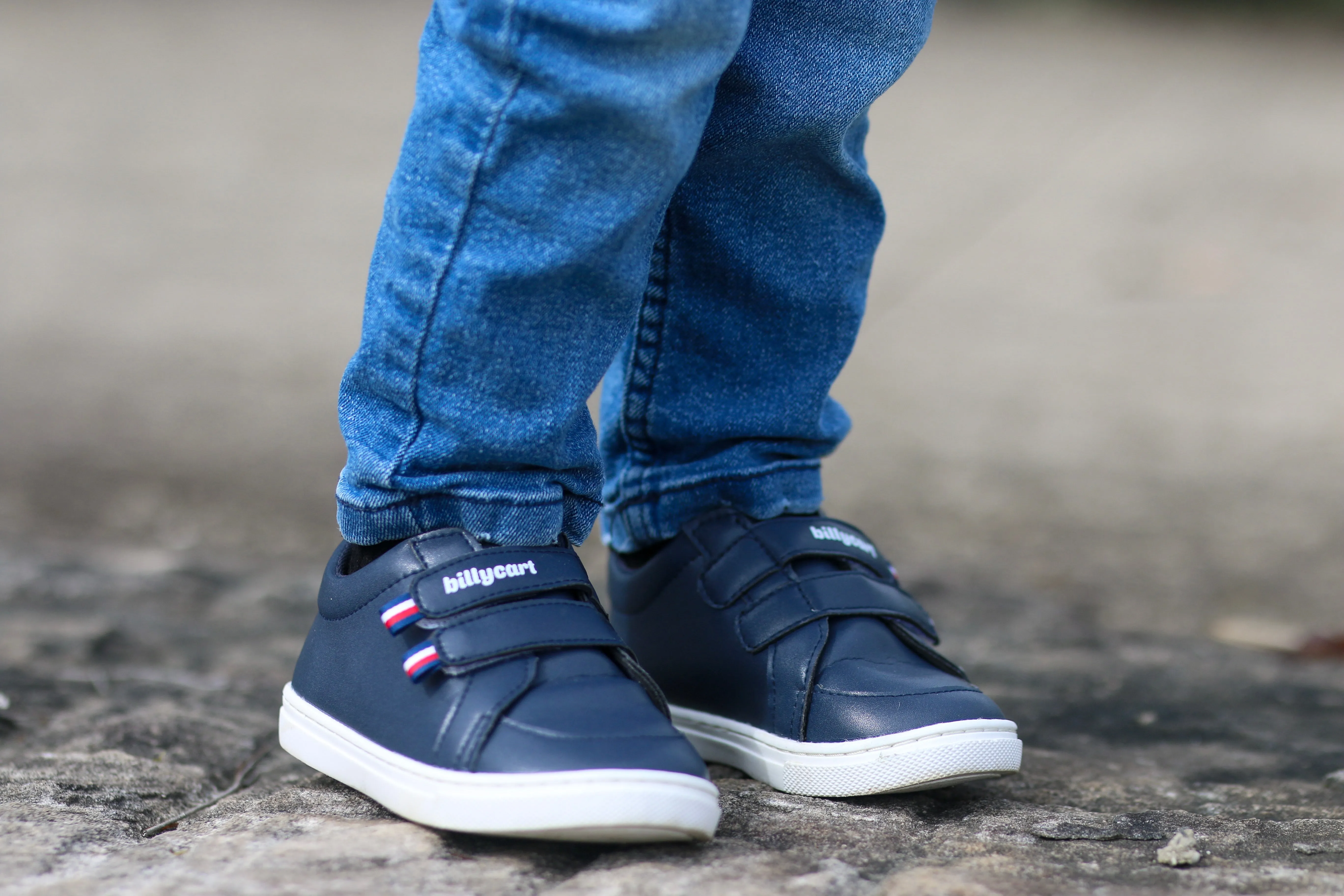 Jesse navy toddler shoes