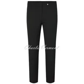 Robell Bella 09 Black Cropped Trouser in Cotton Rich Fabric (Style 52682-54056-90)