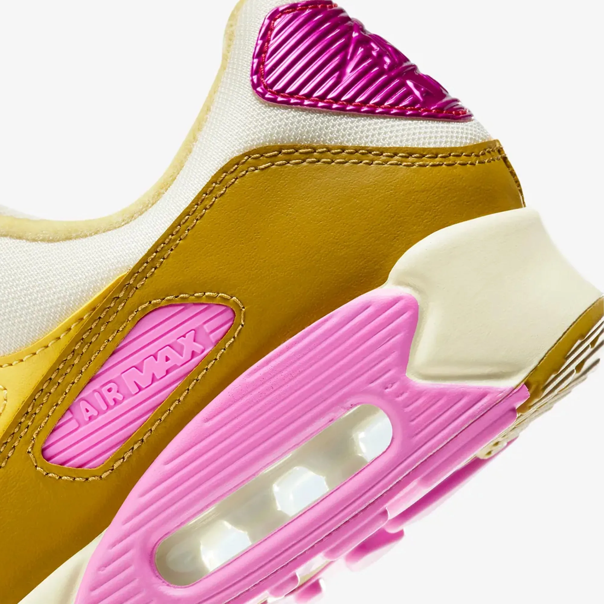 Women's Air Max 90 SE Coconut Milk Playful Pink Saturn Gold